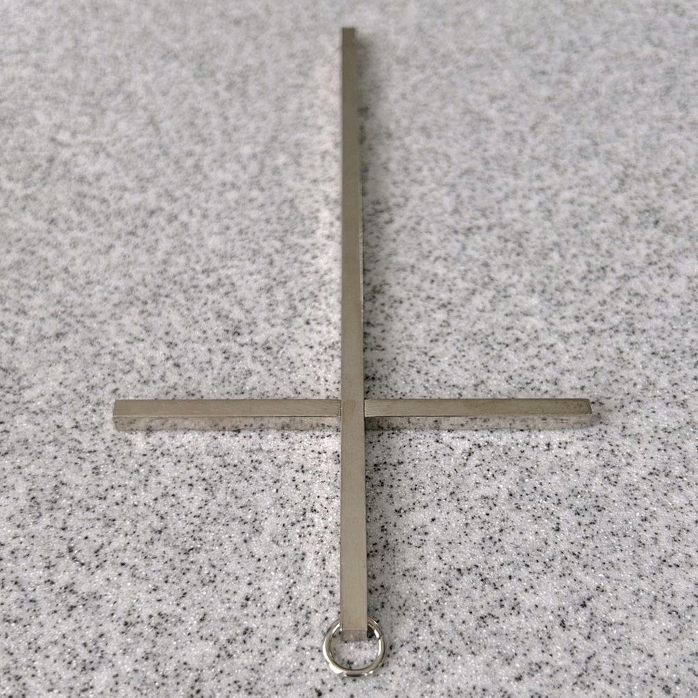 CROSS Contemporary Modern Silver color Metal Wall hanging Home decor Like new - Picture 11 of 11